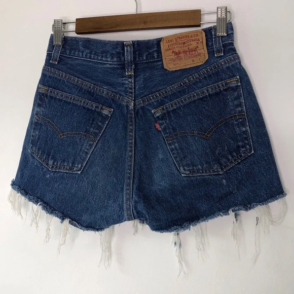 Levi's 501 Distressed Frayed Hem Patchwork High‎ Waist Denim Shorts Size XS - Picture 6 of 9